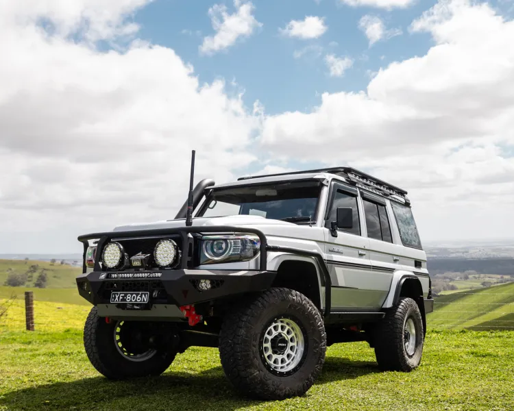 76 Series Landcruiser | Assault