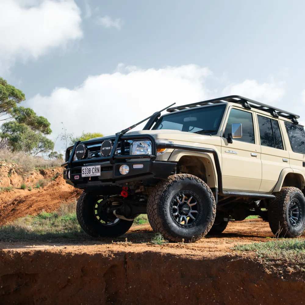 76 Series Landcruiser | Raid 5