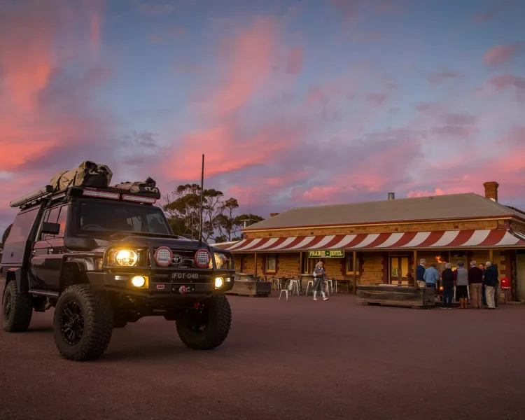 79 Series Landcruiser | Vapour