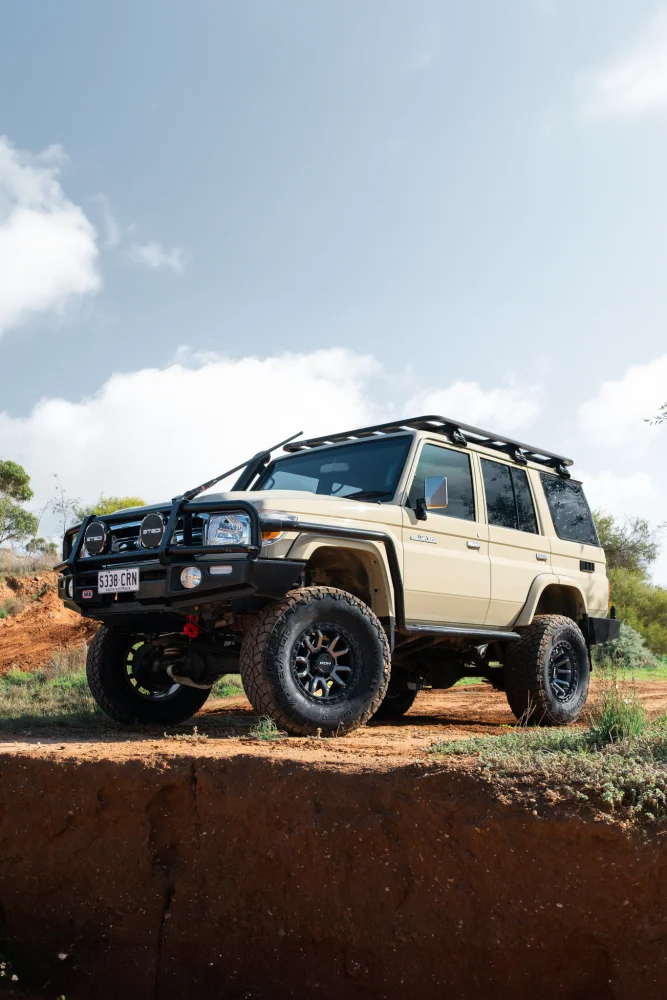 76 Series Landcruiser - Raid 5