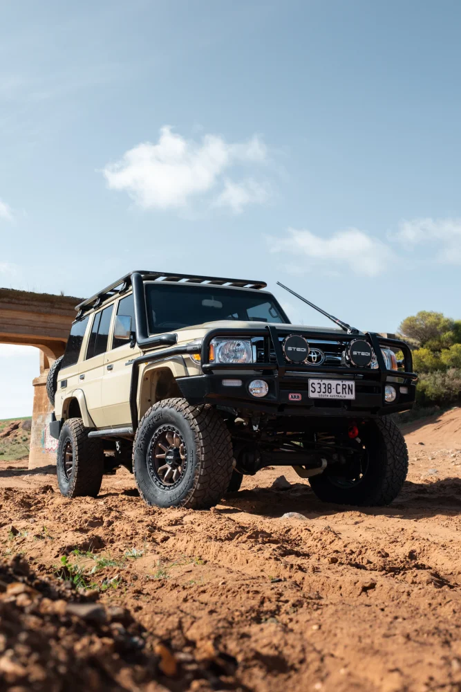76 Series Landcruiser - Raid 5