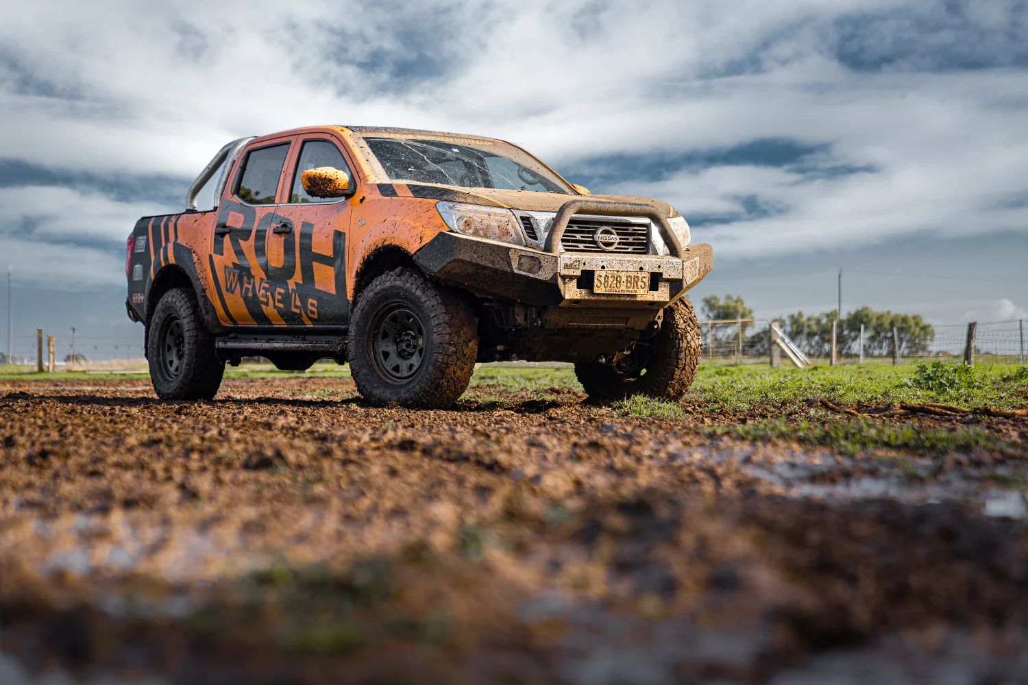 Navara NP300 - Blak Trak