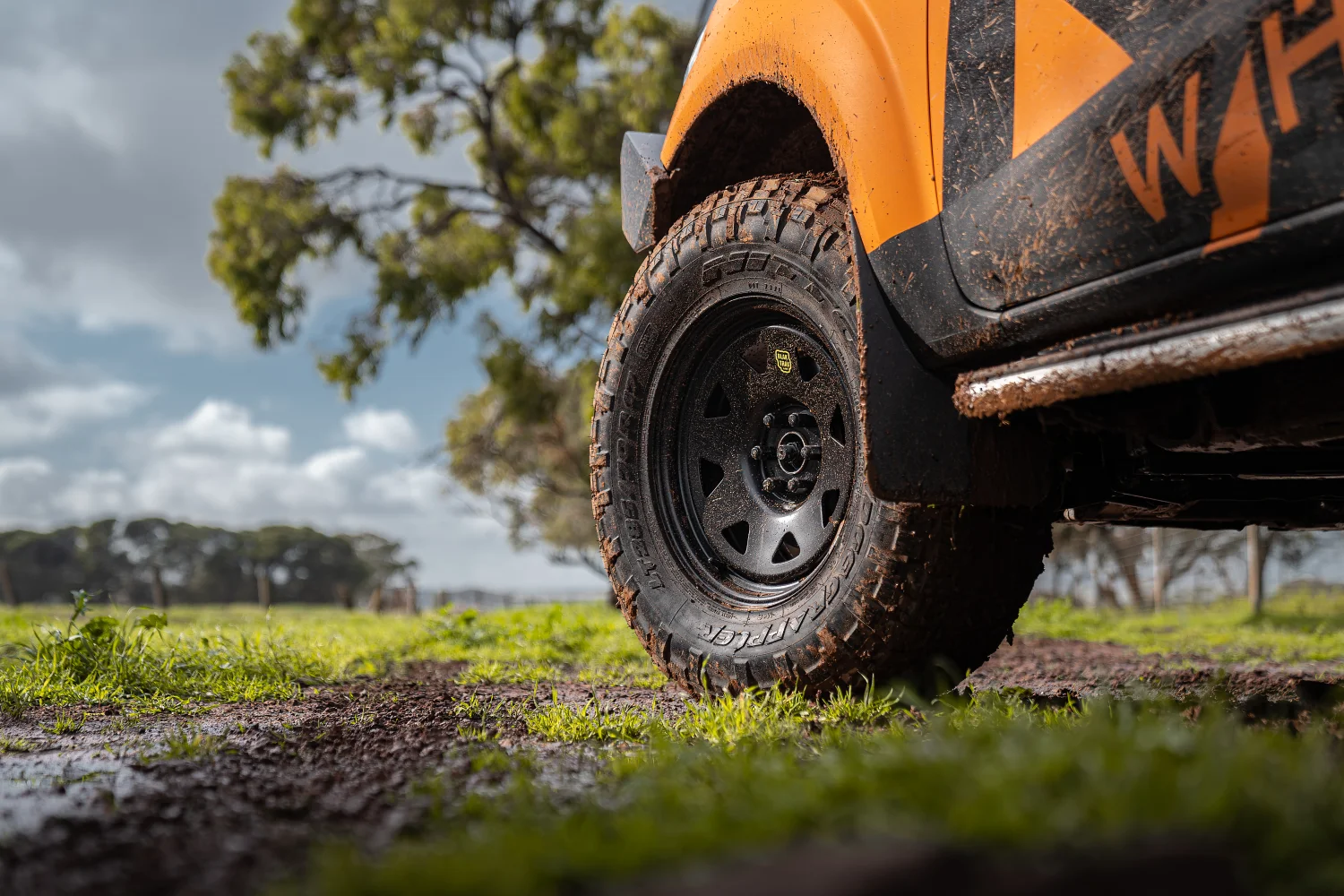 Navara NP300 - Blak Trak