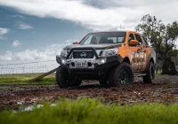 Navara NP300 - Blak Trak