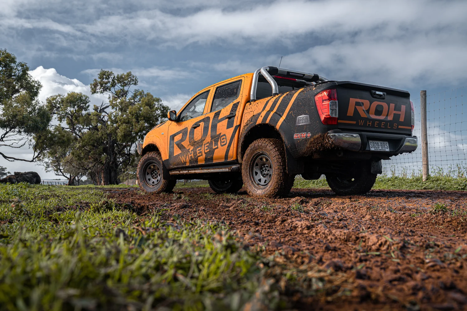 Navara NP300 - Blak Trak